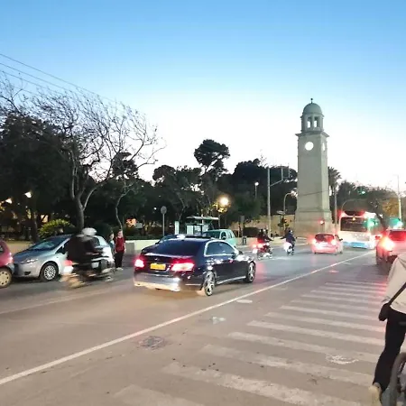 Color Living 公寓 干尼亞